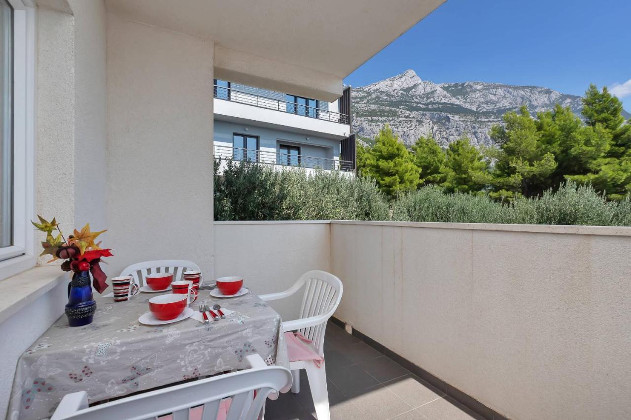 Apartments Vele Makarska Exterior foto
